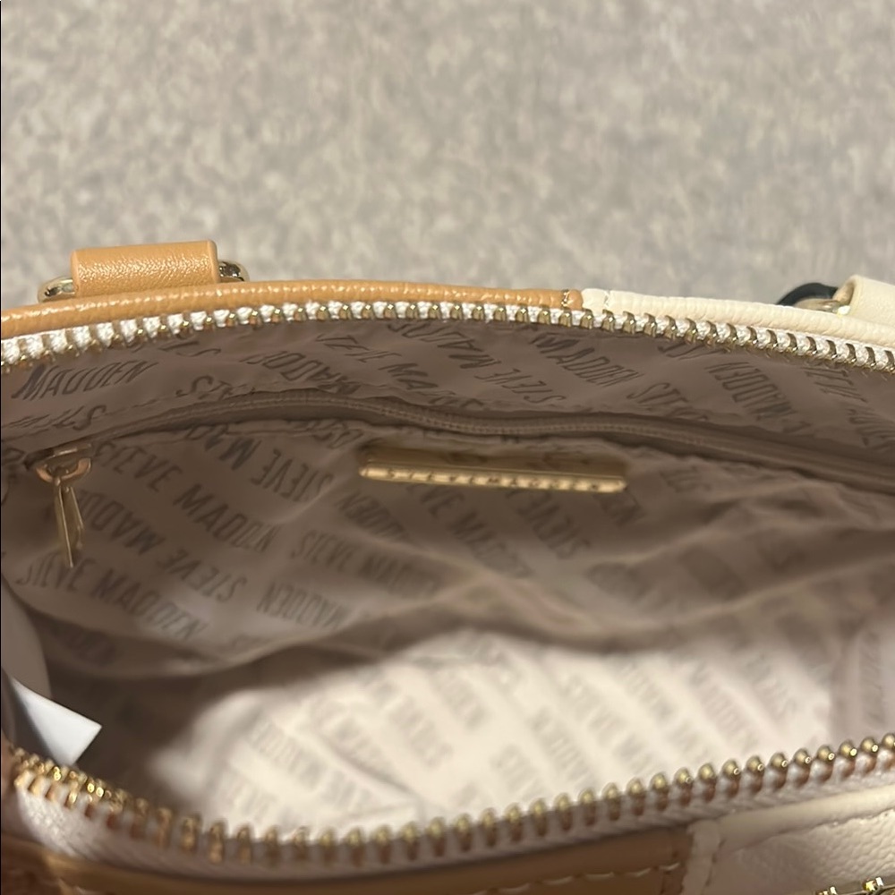 Steve Madden Tan and Cream Mini crossbody Bag with removable strap - Picture 4 of 7